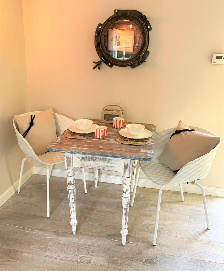 The Wee Blue House, East Neuk Holiday home Lower Largo