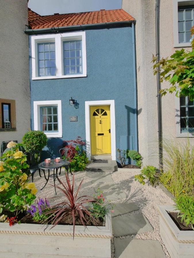 The Wee Blue House, East Neuk * Lower Largo